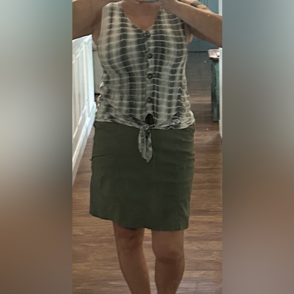 New Directions Tank Top - Picture 4 of 4